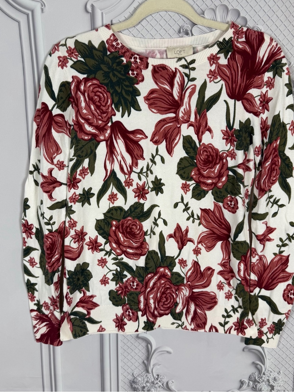 LOFT Outlet M White Floral Print Crew Neck Sweater Rose Cottagecore Rose Boho